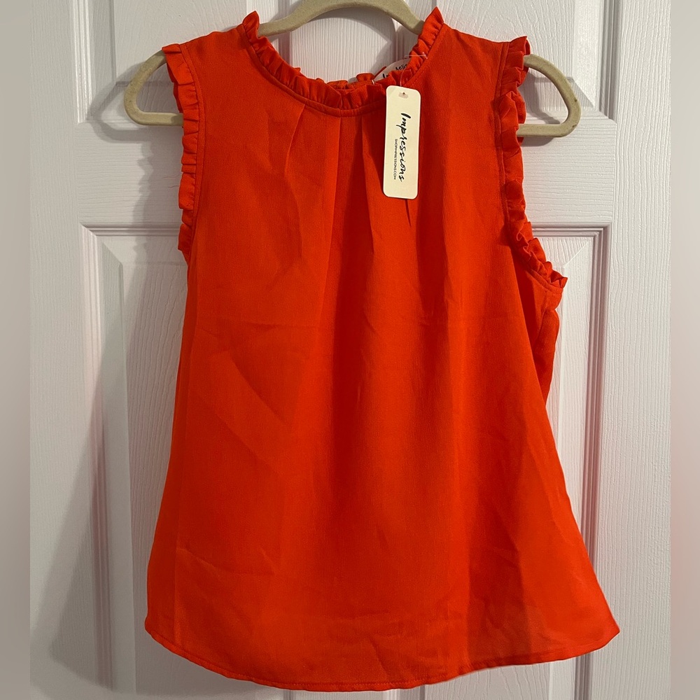 NWT Shop Impressions Top